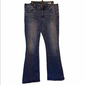 American Eagle Super Stretch size 16
